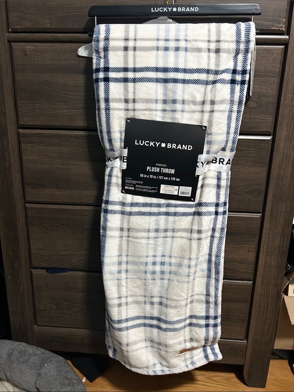 Lucky Brand White, Navy and Light Blue Plaid Plush Throw